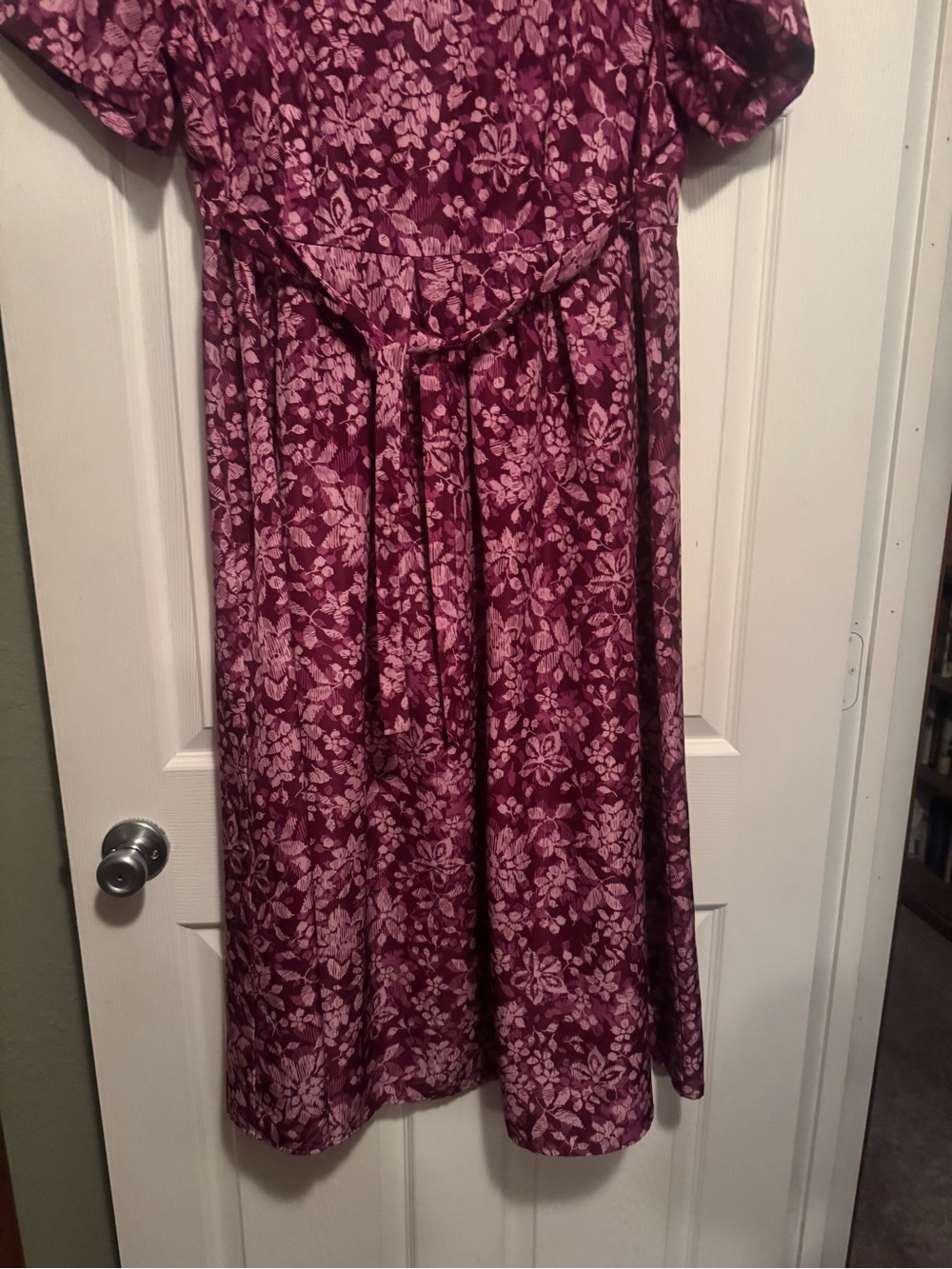 White Stag Sz 18W Plum and Light Pink Floral Maxi Dress w/ front or back belt - Picture 4 of 9
